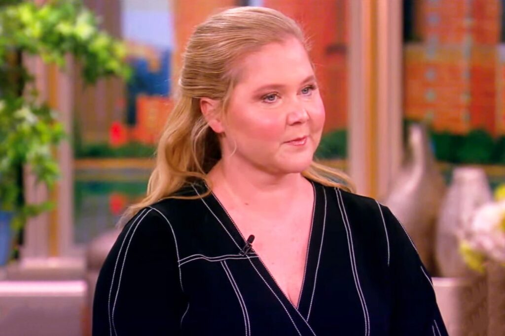 Famous actress and comedian Amy Schumer has revealed her Cushing Syndrome diagnosis.