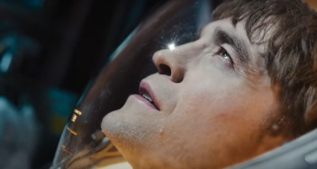 Bong Joon-ho's "Mickey 17" trailer released Robert Pattinson's unique character and new layers of social issues